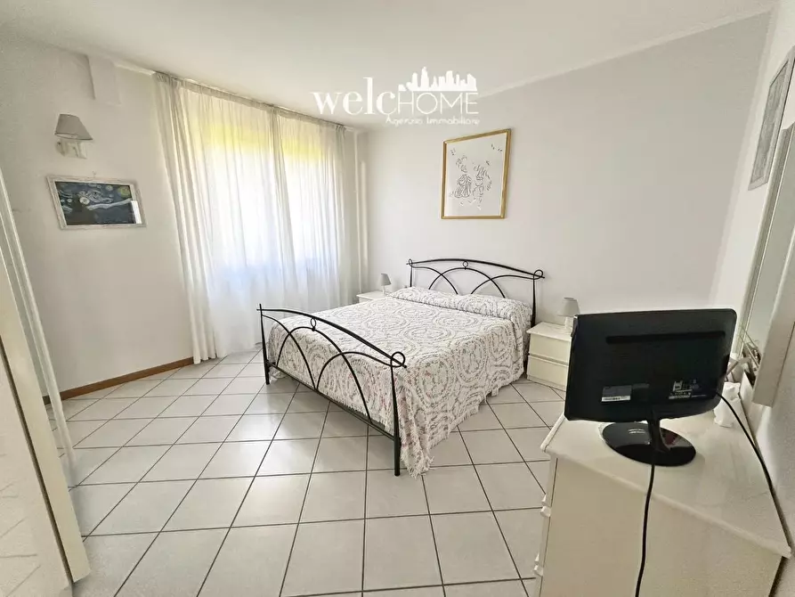 Immagine 11 di Appartamento in vendita  a Campi Bisenzio