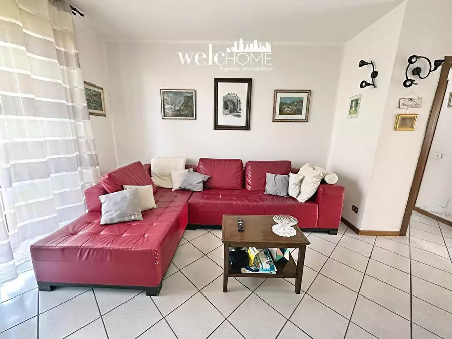 Immagine 27 di Appartamento in vendita  a Campi Bisenzio