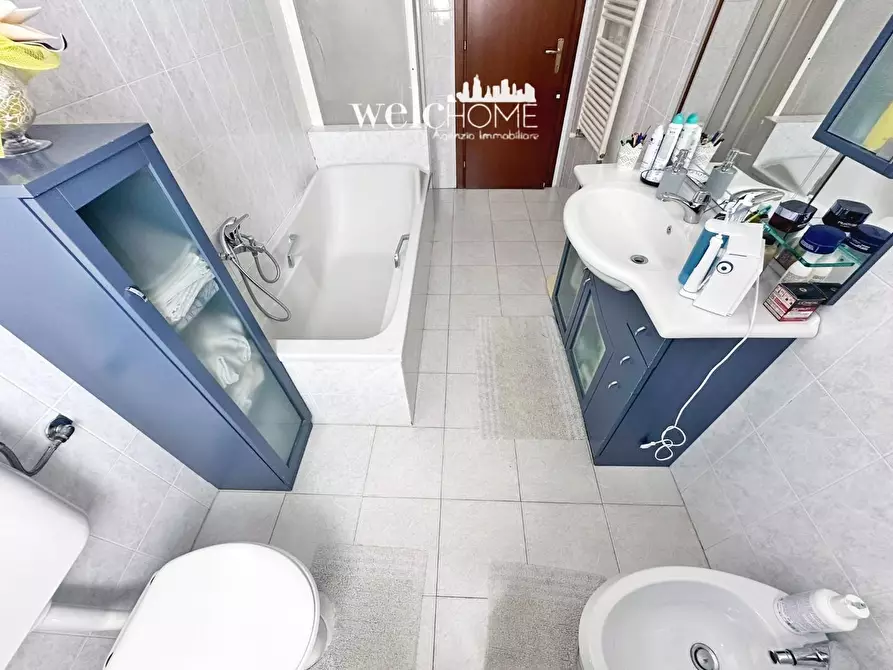 Immagine 33 di Appartamento in vendita  a Campi Bisenzio