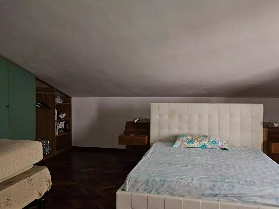 Immagine 14 di Villa in vendita  a Cascina