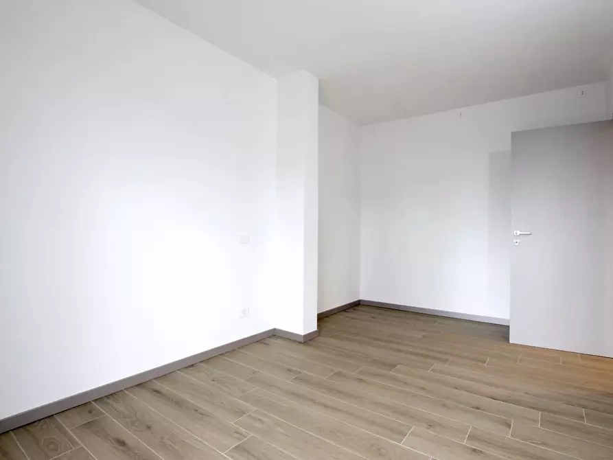 Immagine 7 di Appartamento in vendita  a Siena