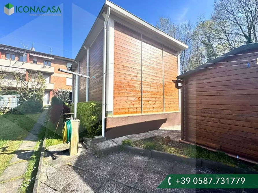 Immagine 50 di Appartamento in vendita  a Terricciola