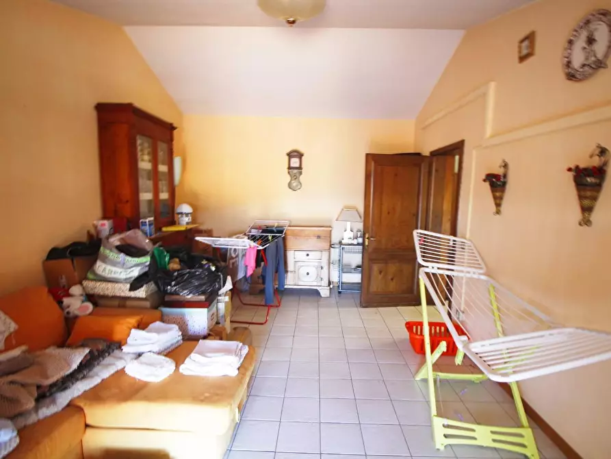 Immagine 13 di Appartamento in vendita  a Vinci