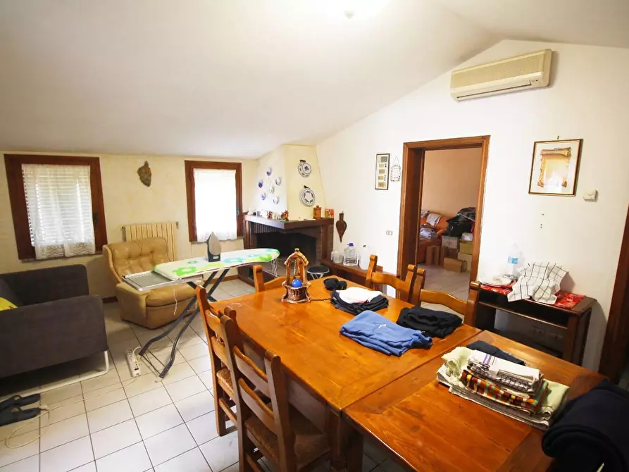 Immagine 14 di Appartamento in vendita  a Vinci