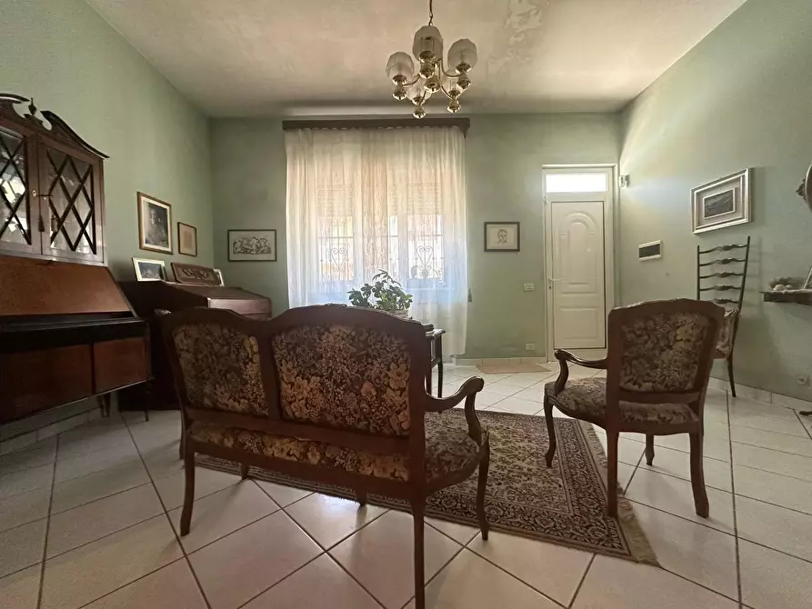 Immagine 7 di Casa bifamiliare in vendita  a Viareggio