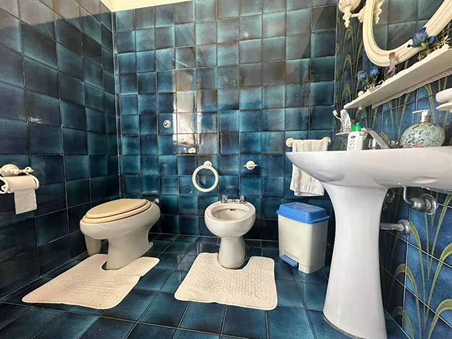 Immagine 27 di Casa bifamiliare in vendita  a Viareggio