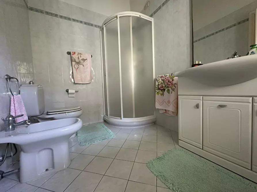 Immagine 17 di Casa bifamiliare in vendita  a Viareggio