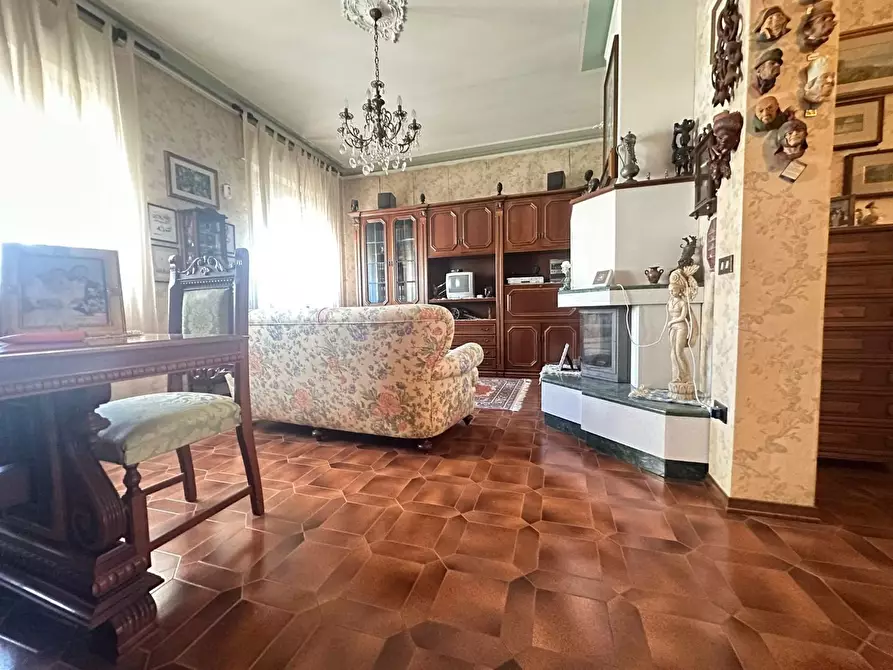 Immagine 11 di Casa bifamiliare in vendita  a Viareggio