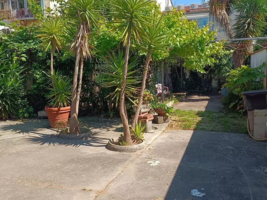 casa indipendente in vendita a Viareggio in zona Migliarina