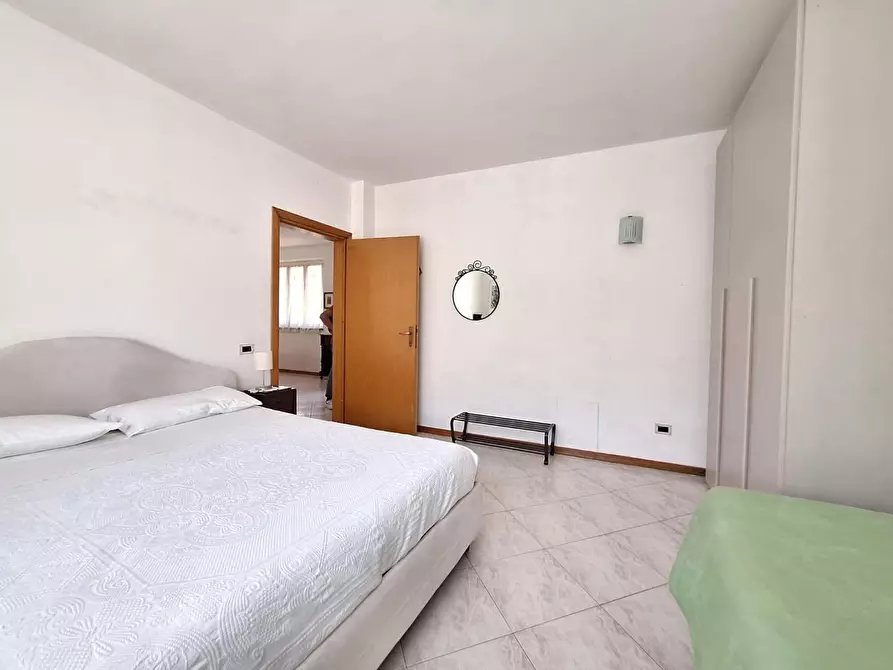 Immagine 10 di Casa indipendente in vendita  a Cascina