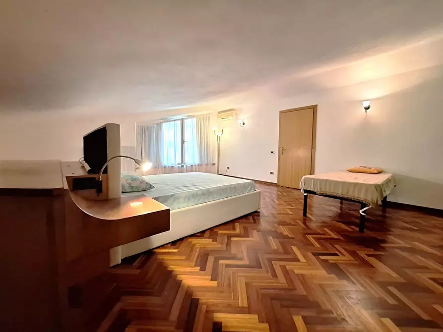 Immagine 14 di Casa indipendente in vendita  a Cascina