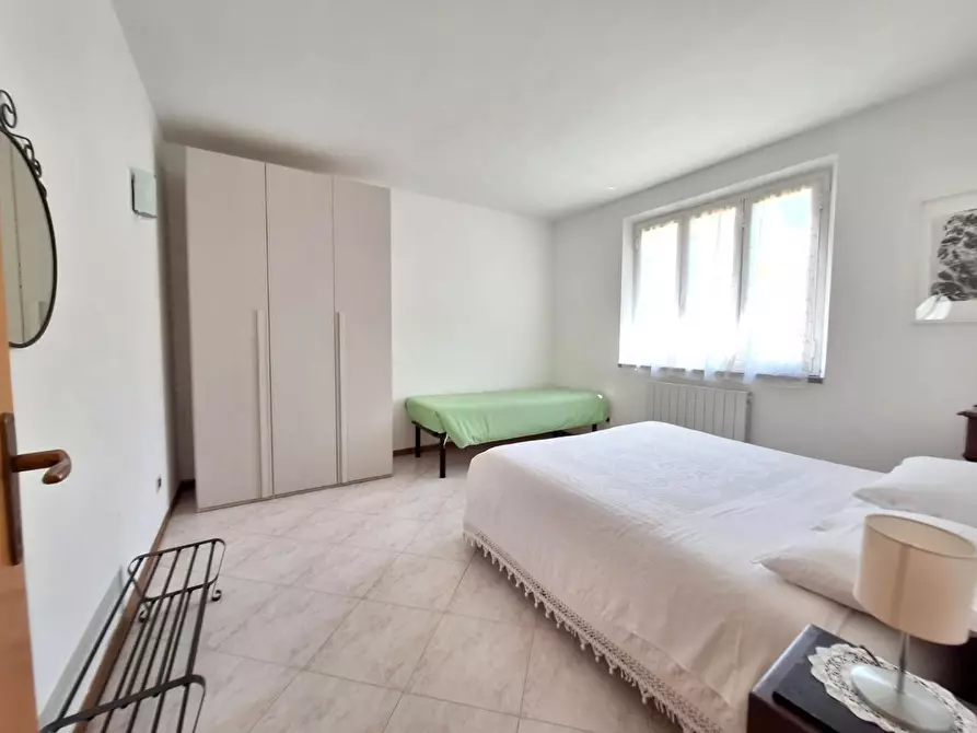 Immagine 11 di Casa indipendente in vendita  a Cascina