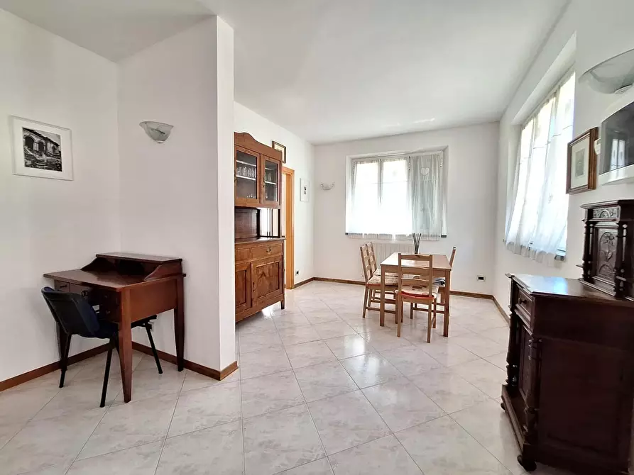 Immagine 5 di Casa indipendente in vendita  a Cascina