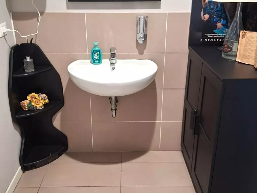 Immagine 5 di Bar / Ristorante in vendita  a Capannori