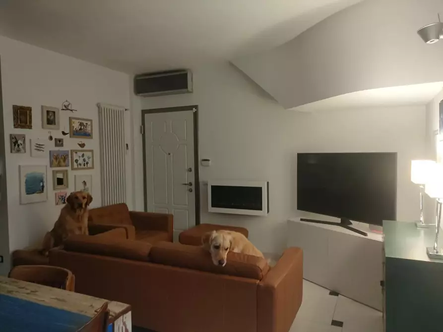 Immagine 10 di Appartamento in vendita  a Camaiore