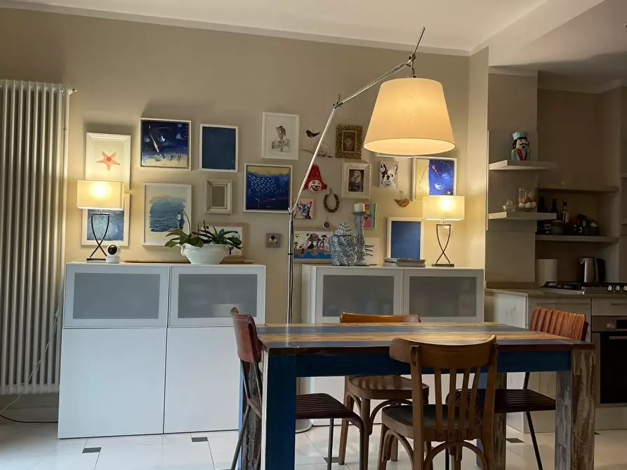 Immagine 2 di Appartamento in vendita  a Camaiore