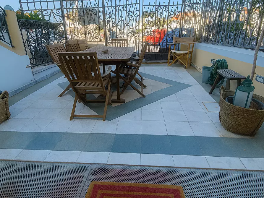 Immagine 2 di Appartamento in vendita  a Camaiore