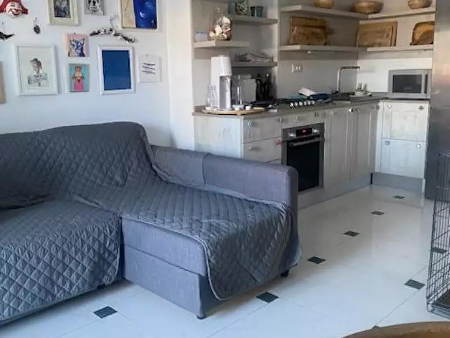 Immagine 6 di Appartamento in vendita  a Camaiore