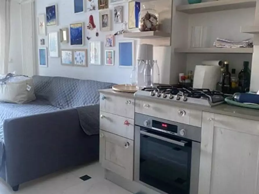 Immagine 7 di Appartamento in vendita  a Camaiore