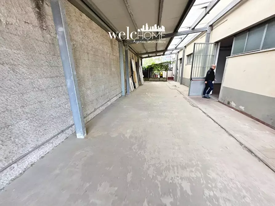 Immagine 21 di Capannone industriale in vendita  a Signa