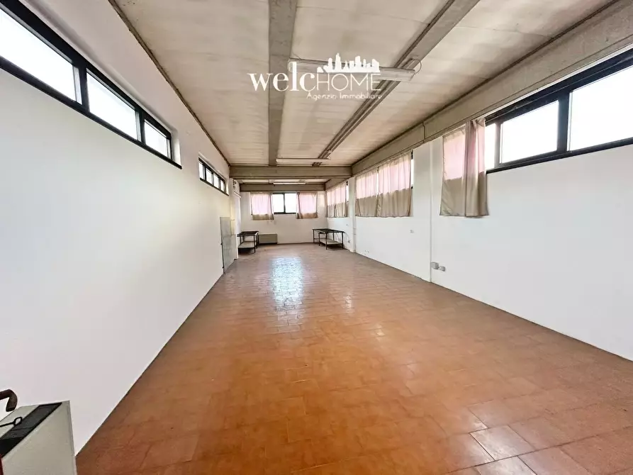 Immagine 30 di Capannone industriale in vendita  a Signa