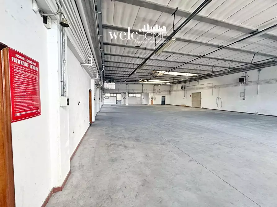 Immagine 2 di Capannone industriale in vendita  a Signa