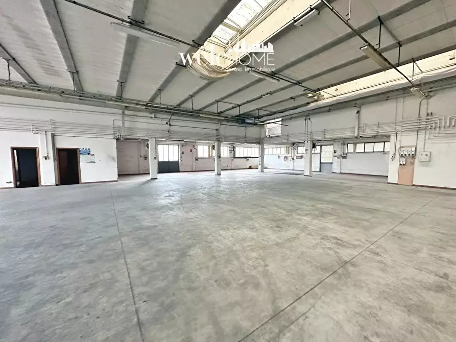 Immagine 11 di Capannone industriale in vendita  a Signa