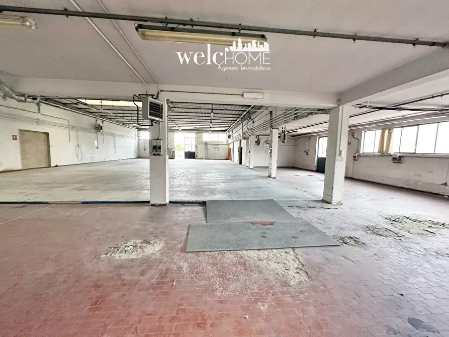 Immagine 17 di Capannone industriale in vendita  a Signa