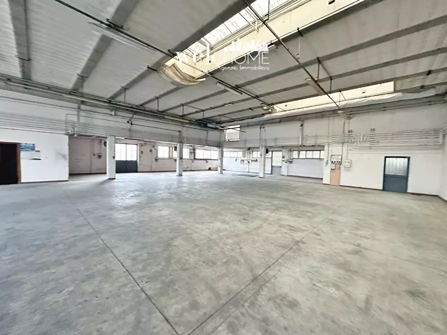 Immagine 10 di Capannone industriale in vendita  a Signa