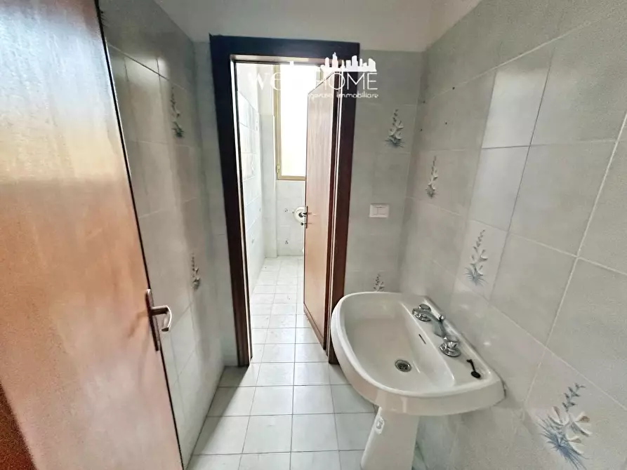 Immagine 26 di Capannone industriale in vendita  a Signa