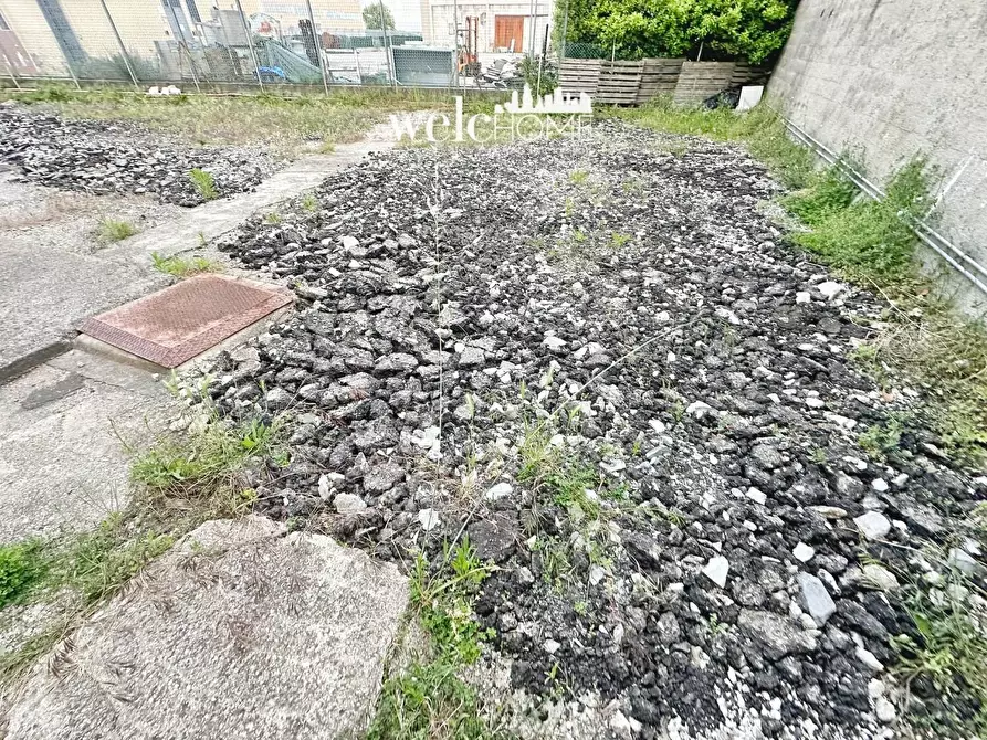 Immagine 19 di Capannone industriale in vendita  a Signa