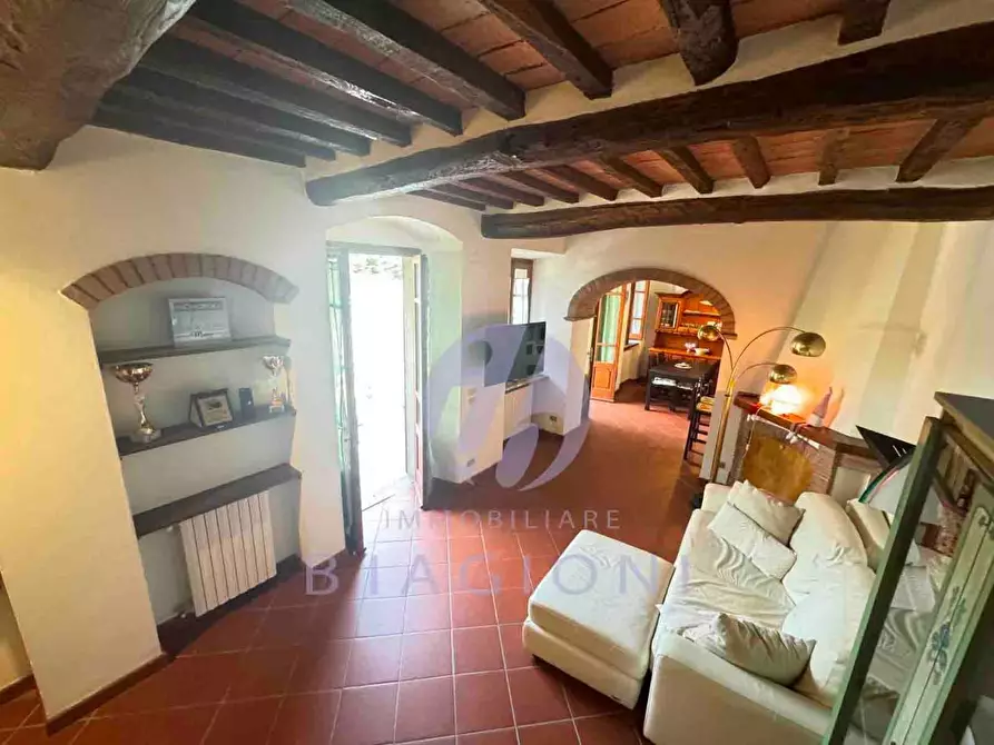 Immagine 5 di Casa bifamiliare in vendita  a Forte Dei Marmi