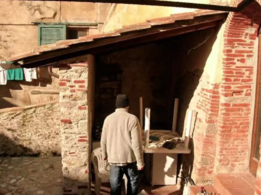 Immagine 4 di Rustico / casale in vendita  a Vicopisano