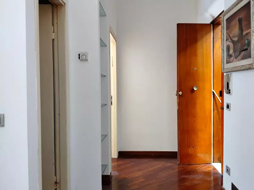 Immagine 11 di Appartamento in vendita  a Santa Maria A Monte