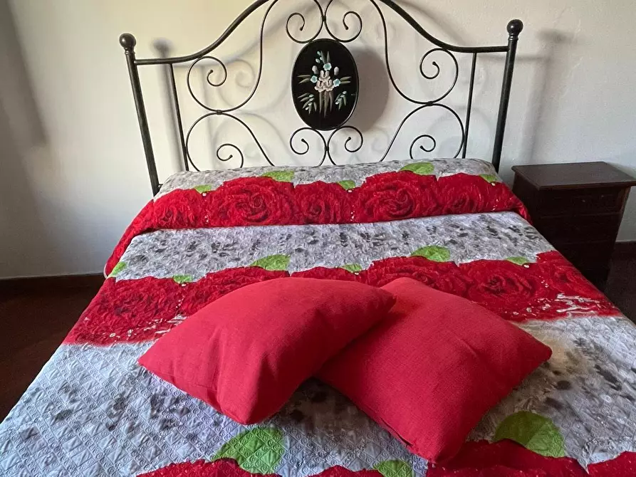 Immagine 19 di Appartamento in vendita  a Santa Maria A Monte