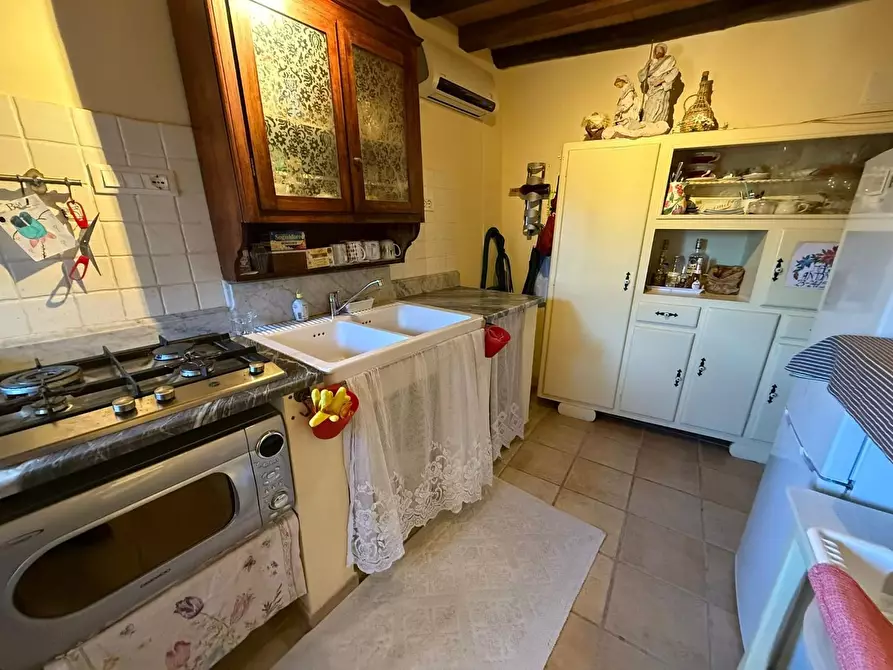 Immagine 5 di Terratetto in vendita  a Massa