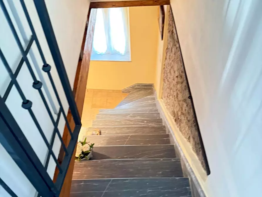 Immagine 10 di Terratetto in vendita  a Massa