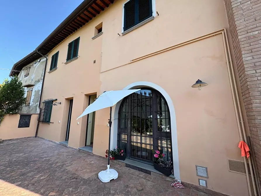 Immagine 1 di Casa colonica in vendita  a San Miniato