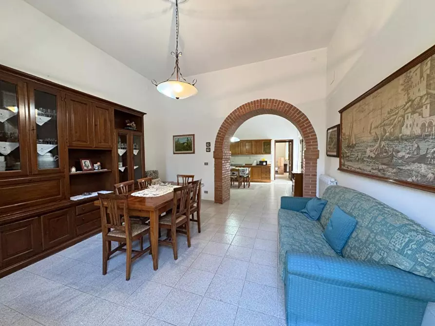 Immagine 9 di Casa colonica in vendita  a San Miniato