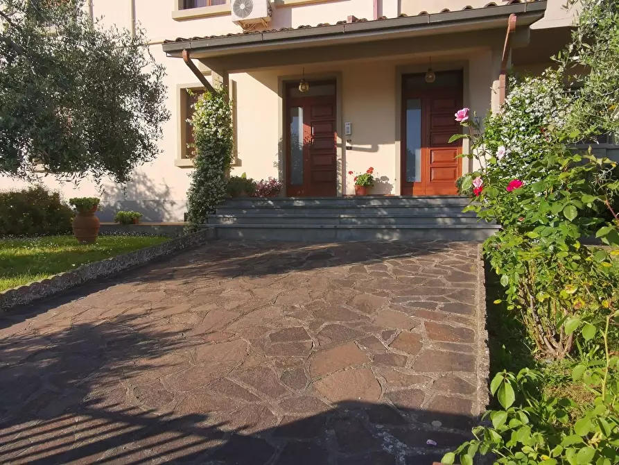 Immagine 5 di Appartamento in vendita  a Fucecchio