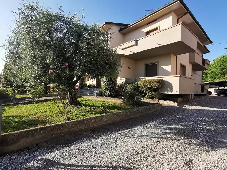 Immagine 16 di Appartamento in vendita  a Fucecchio