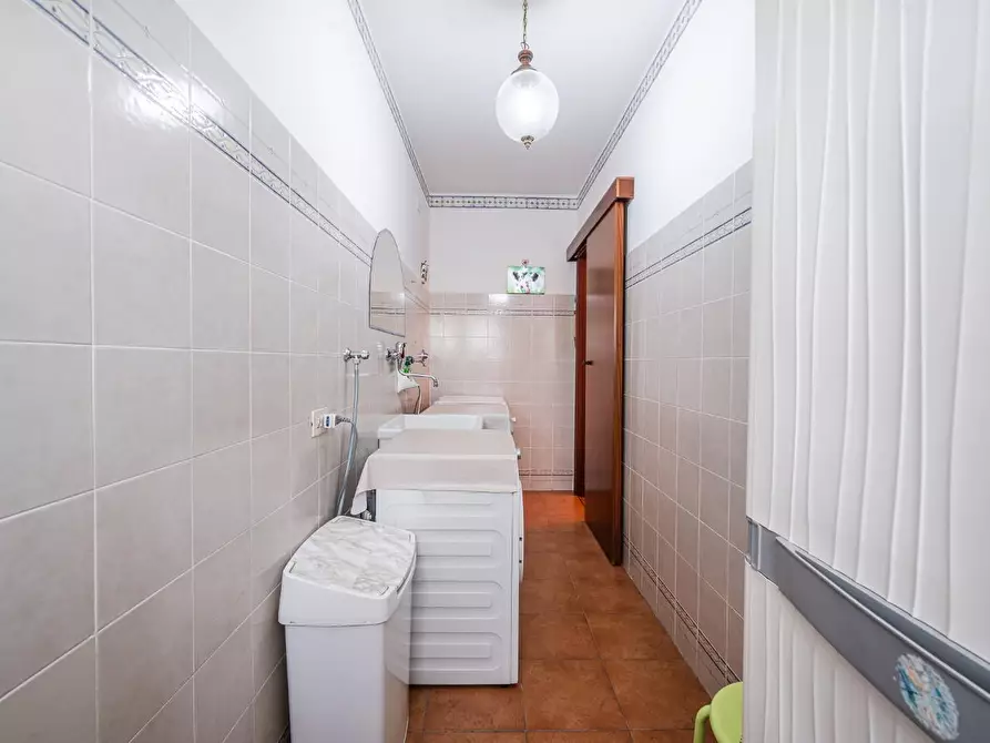 Immagine 20 di Appartamento in vendita  a Reggio Nell'emilia