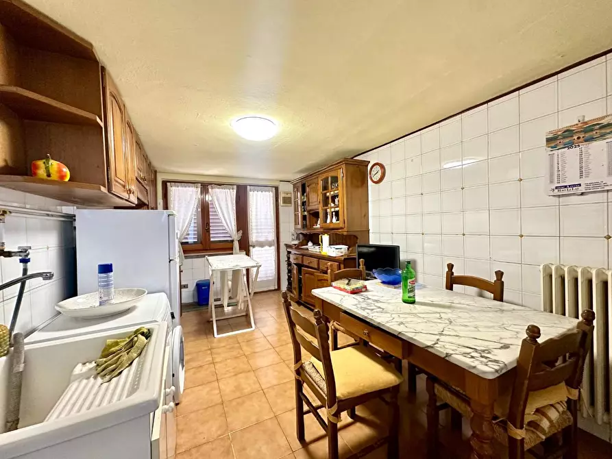 Immagine 25 di Villetta a schiera in vendita  a Lucca