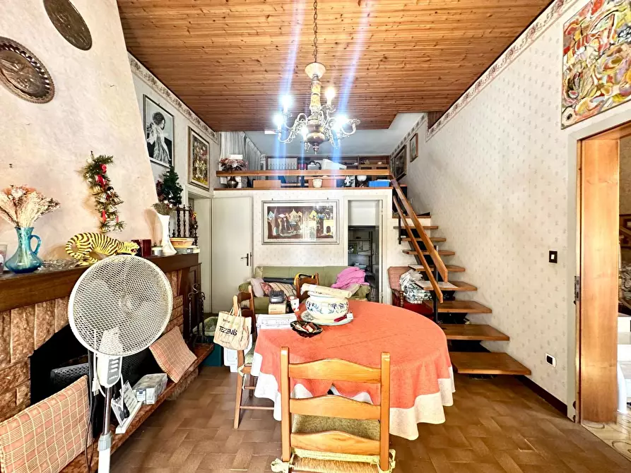 Immagine 24 di Villetta a schiera in vendita  a Lucca