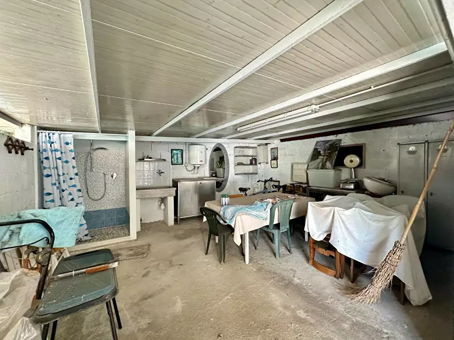 Immagine 30 di Villetta a schiera in vendita  a Lucca