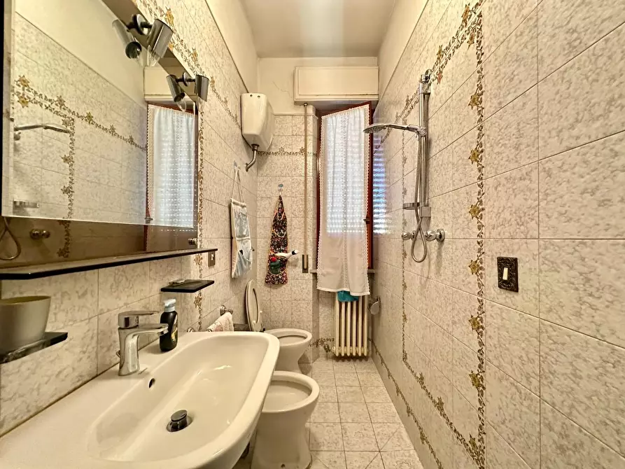 Immagine 22 di Villetta a schiera in vendita  a Lucca