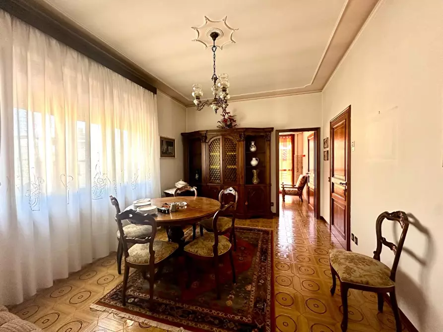 Immagine 39 di Villetta a schiera in vendita  a Lucca