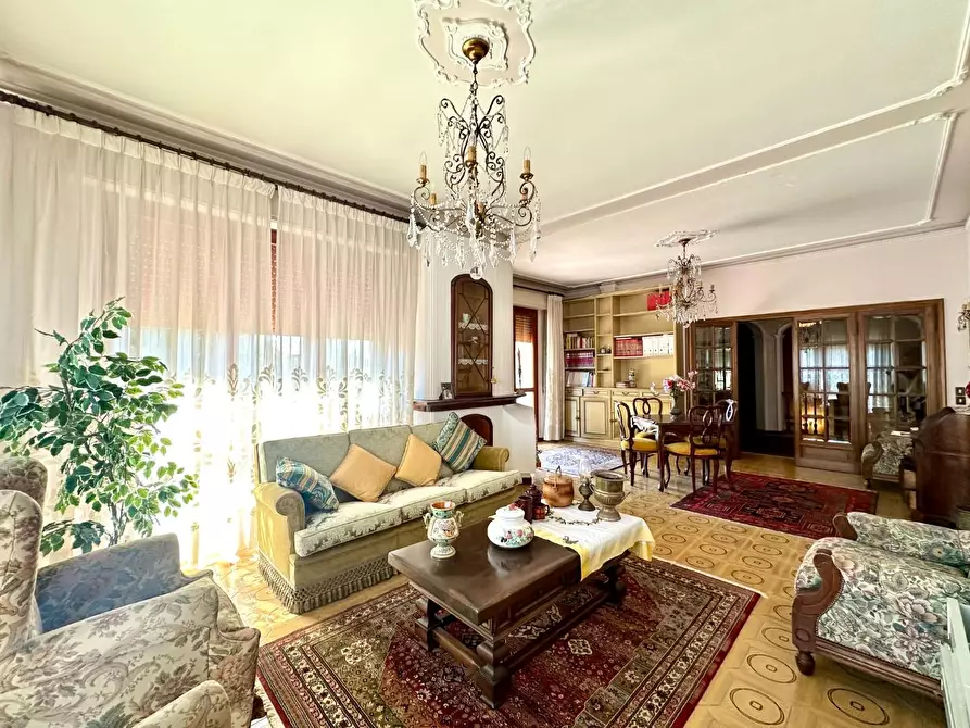 Immagine 8 di Villetta a schiera in vendita  a Lucca