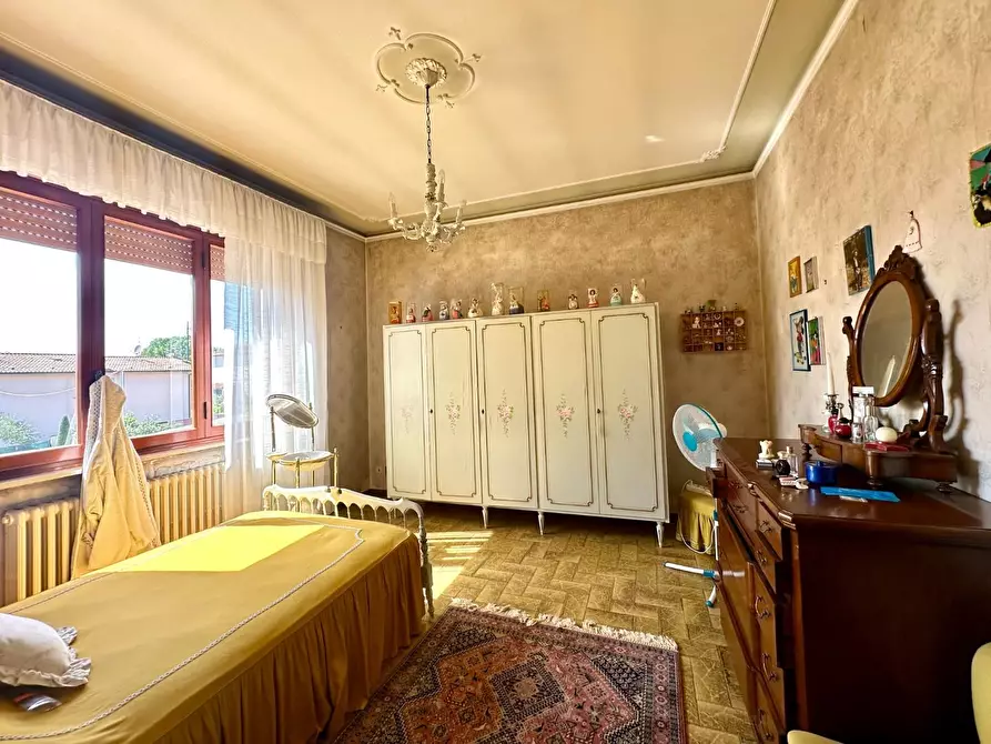 Immagine 19 di Villetta a schiera in vendita  a Lucca