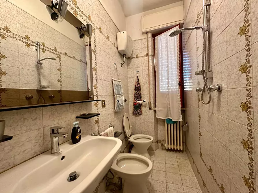 Immagine 42 di Villetta a schiera in vendita  a Lucca